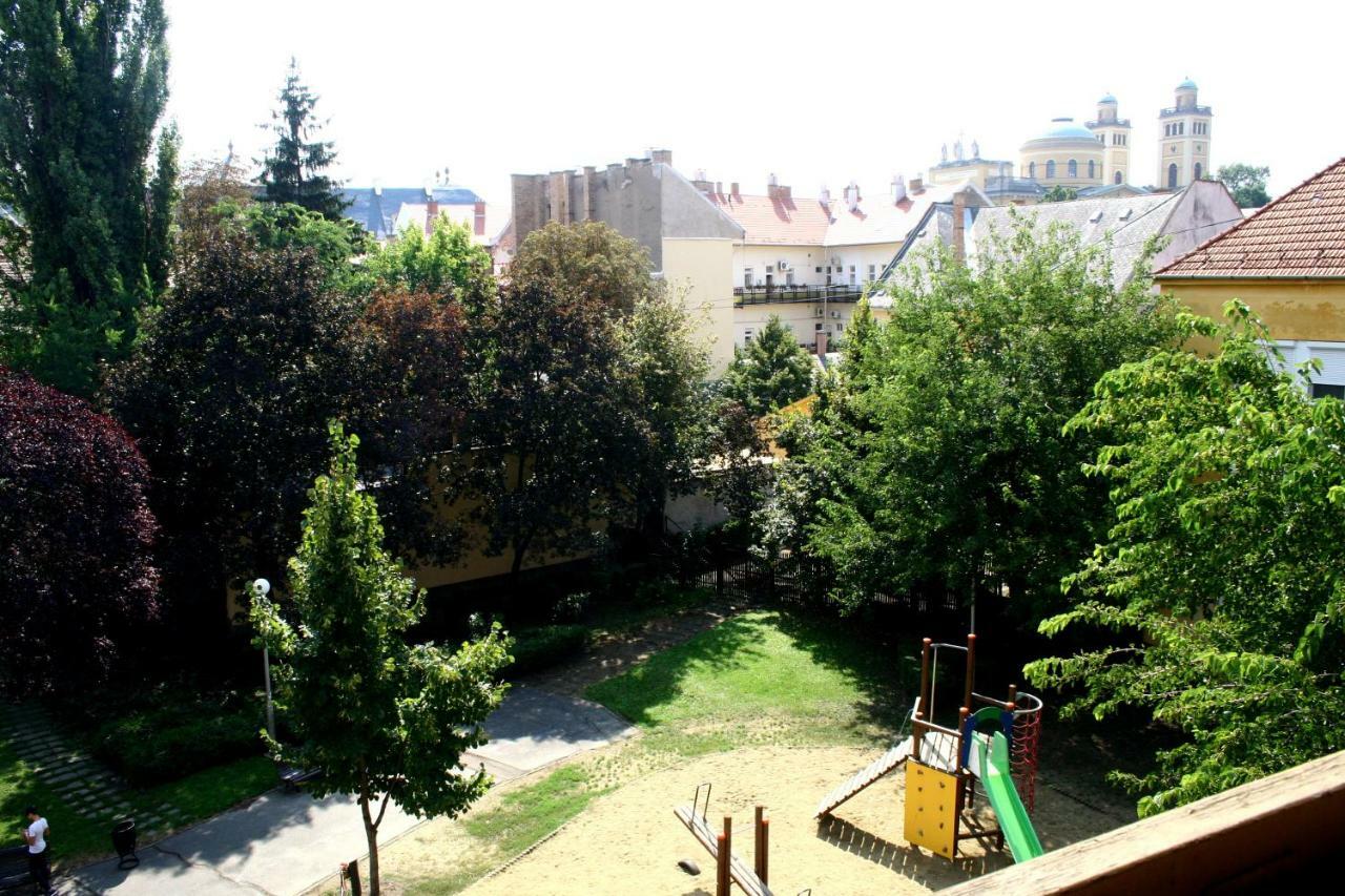 F&M Apartman Еґер Екстер'єр фото